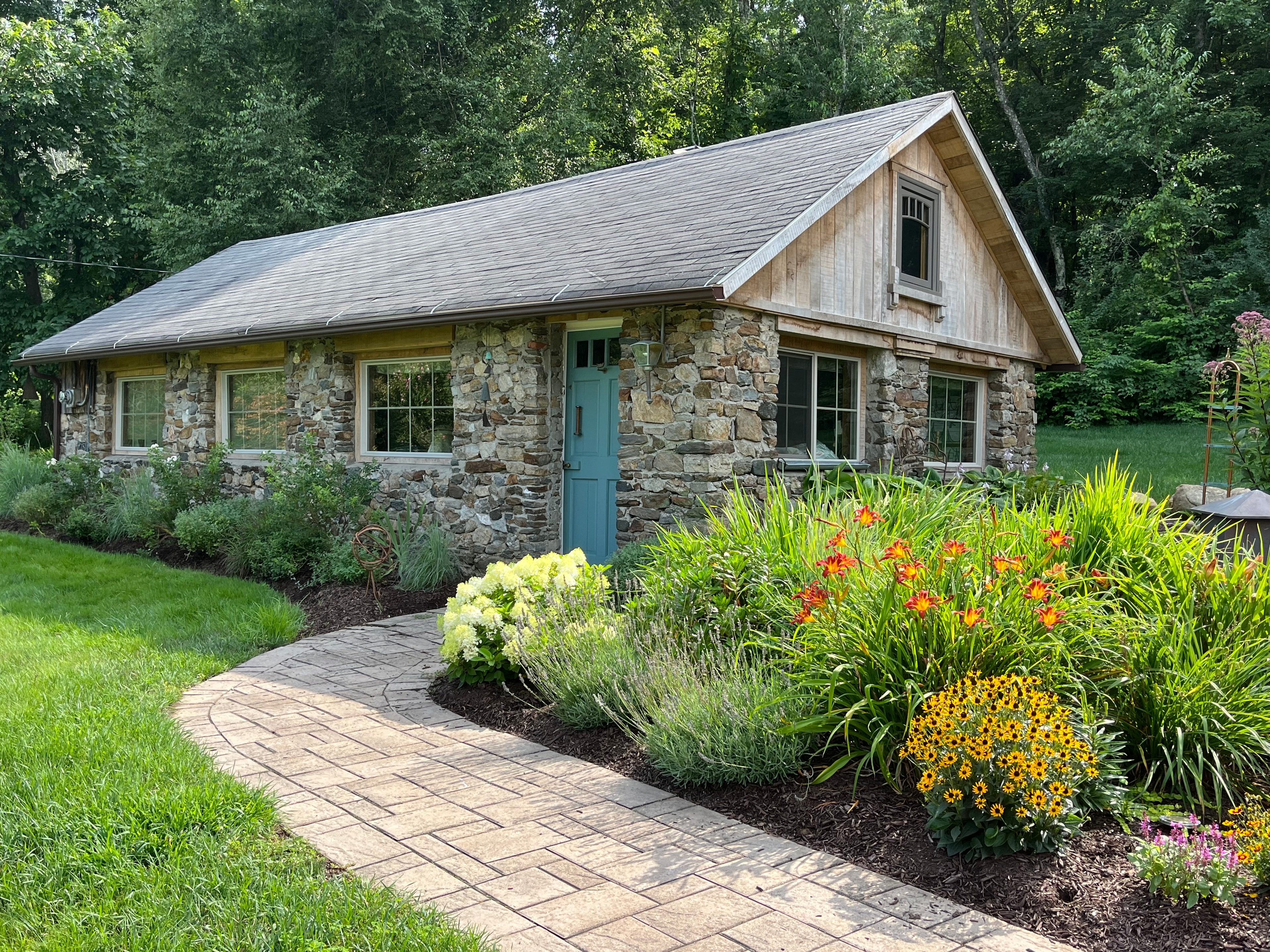 Heather Taylor's stone workroom in Burlington, Connecticut